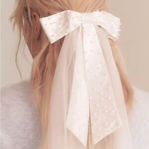GAIOS from Anthropologie BHLDN Sierra Pearl Bow Veil for bride - originally $170